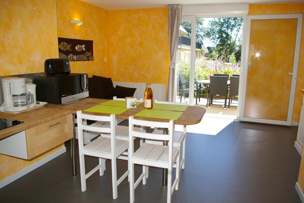 Residence Le Bois Flotte Merville-Franceville-Plage Phòng bức ảnh