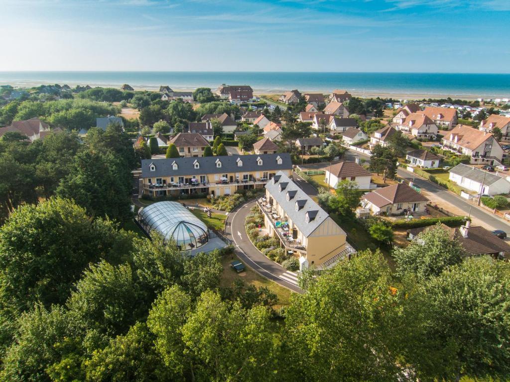 Residence Le Bois Flotte Merville-Franceville-Plage Ngoại thất bức ảnh